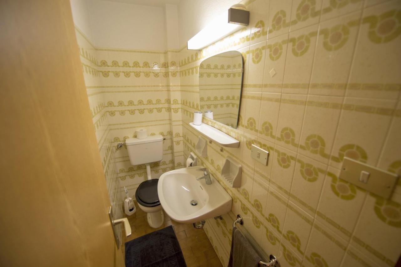 Apartment Soval Urtijëi Buitenkant foto
